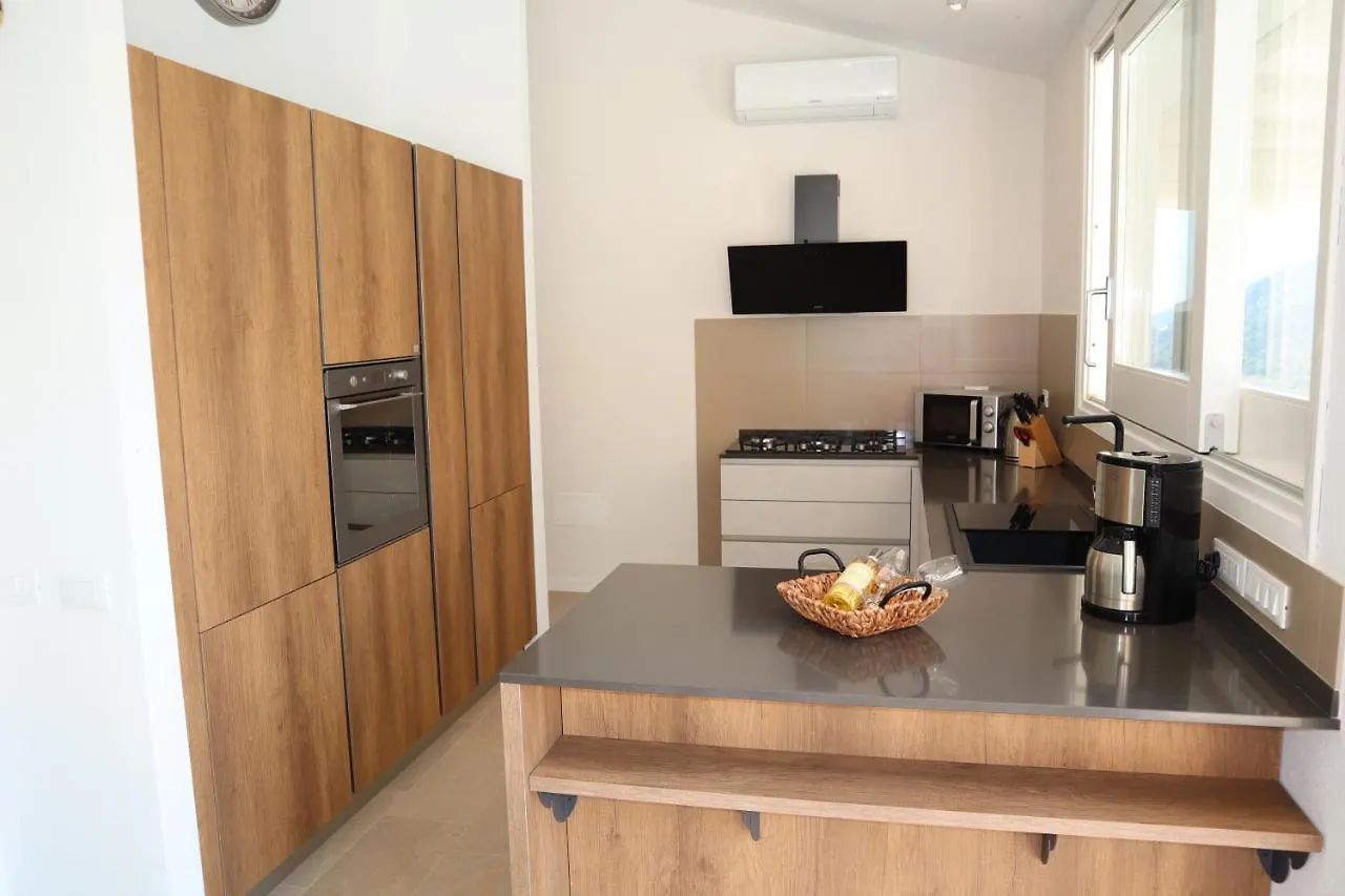 Neues Haus Mit Beheiztem Pool Villa Brunella 0*,  Italy